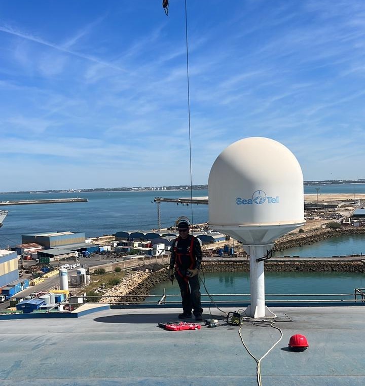 VSAT Intellian